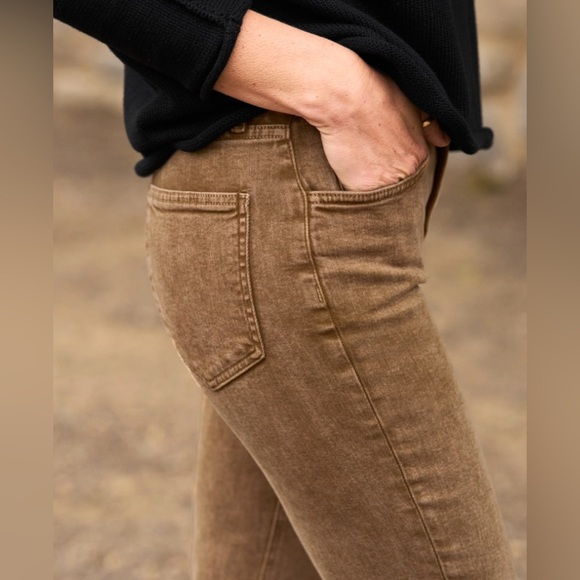 Frank & Eileen Derry Signature Jean Burnt Caramel Size  28 - Picture 3 of 12